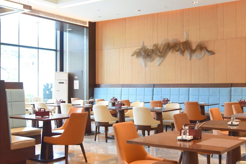 Hilton Garden Inn Shiyan Exterior foto